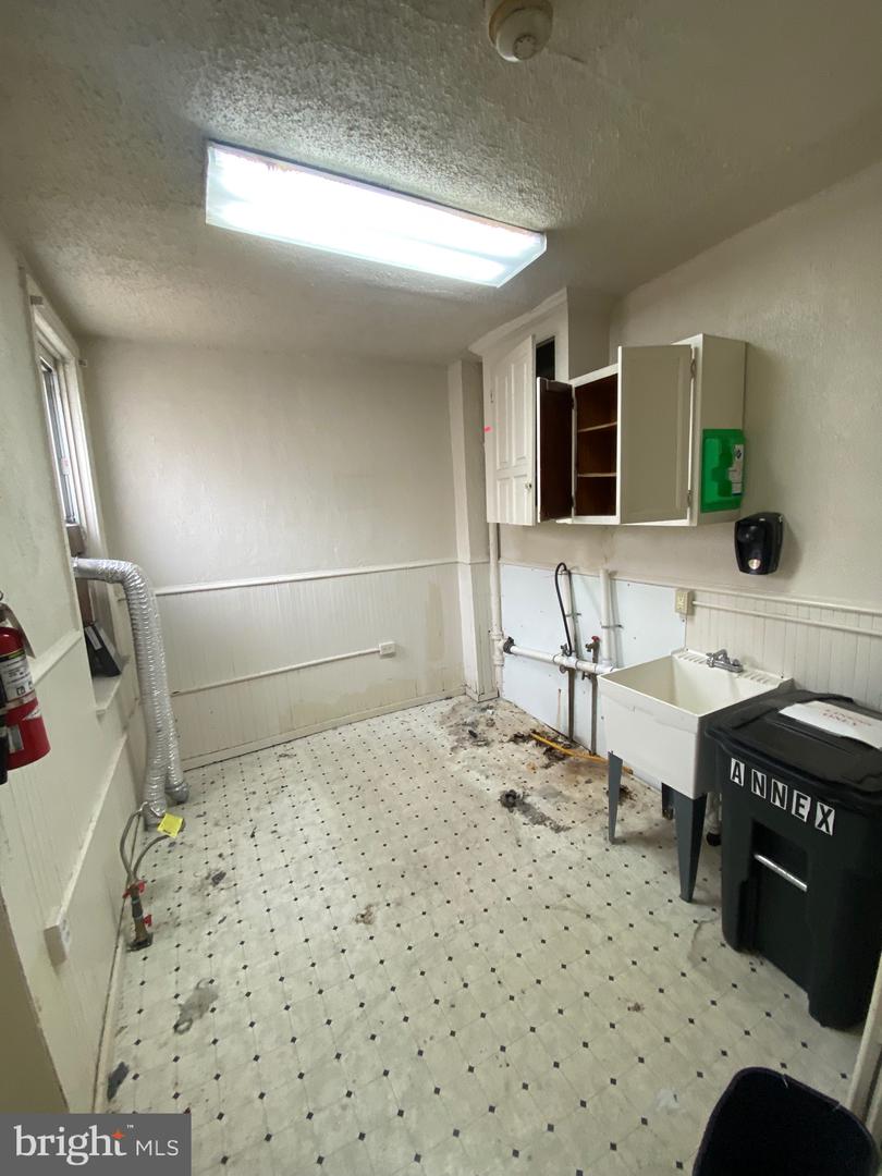 416 Property Photo 26