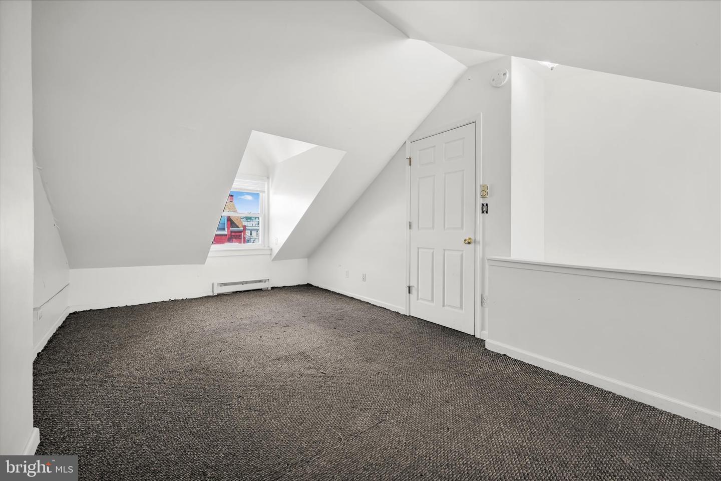940 Pike St Property Photo 30