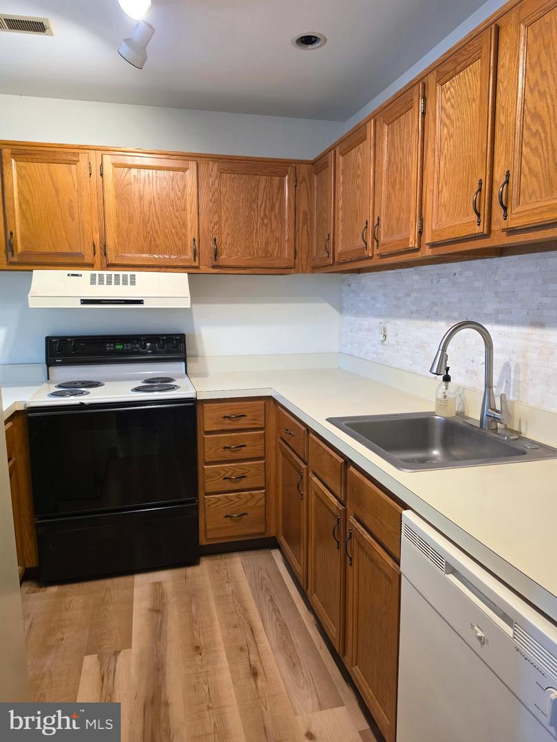 8-a Olympic Dr Property Photo 10