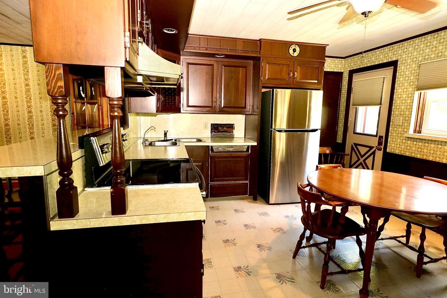 257 Valley Rd Property Photo 4