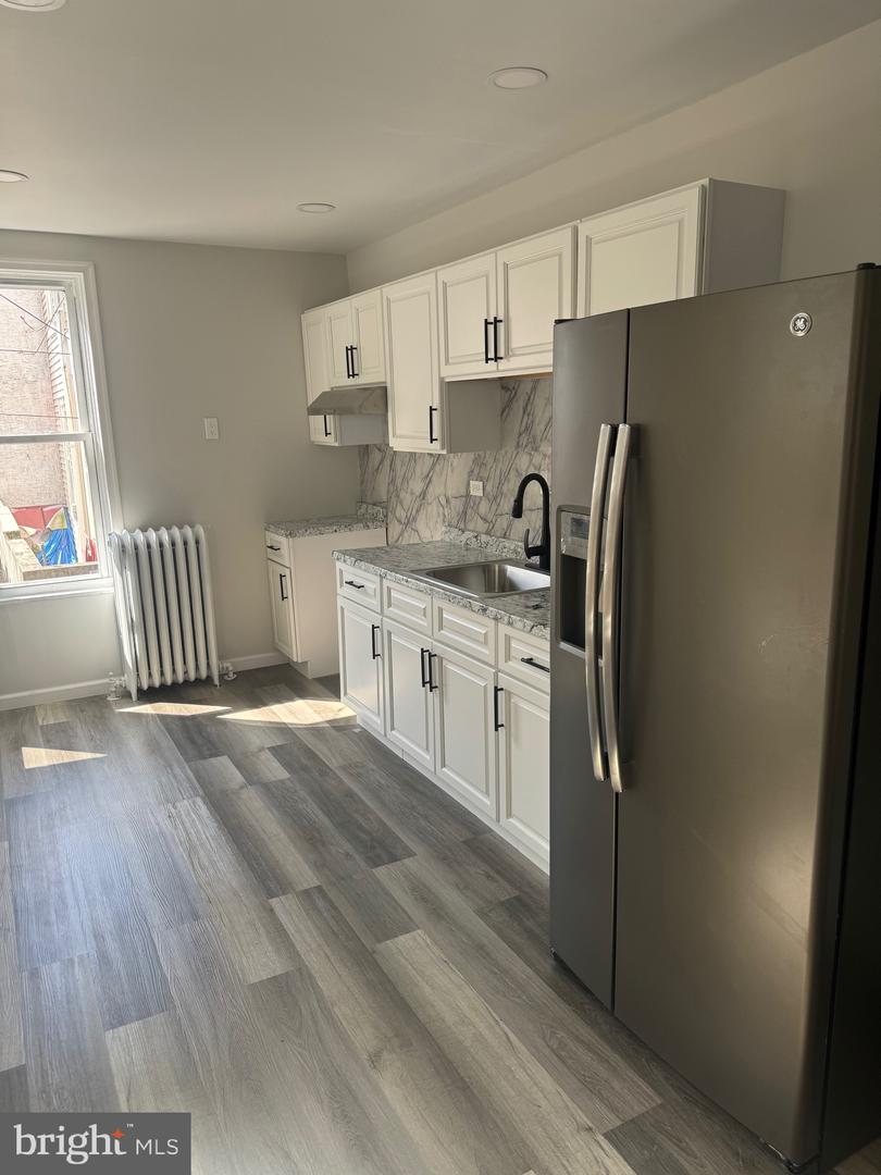 926 Muhlenberg St Property Photo 3