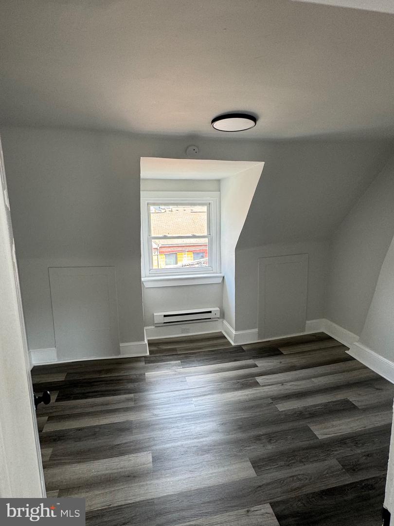 926 Muhlenberg St Property Photo 12