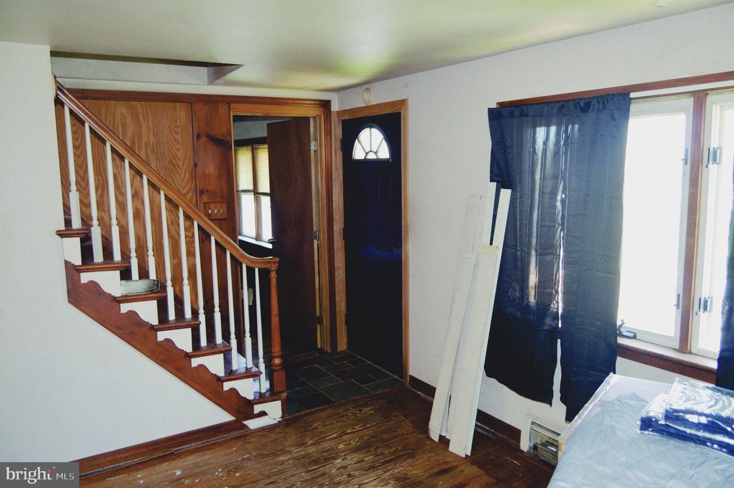 46 Mountain Spring Rd Property Photo 10