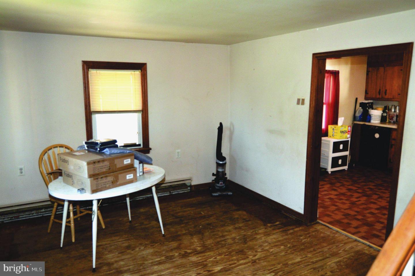 46 Mountain Spring Rd Property Photo 11