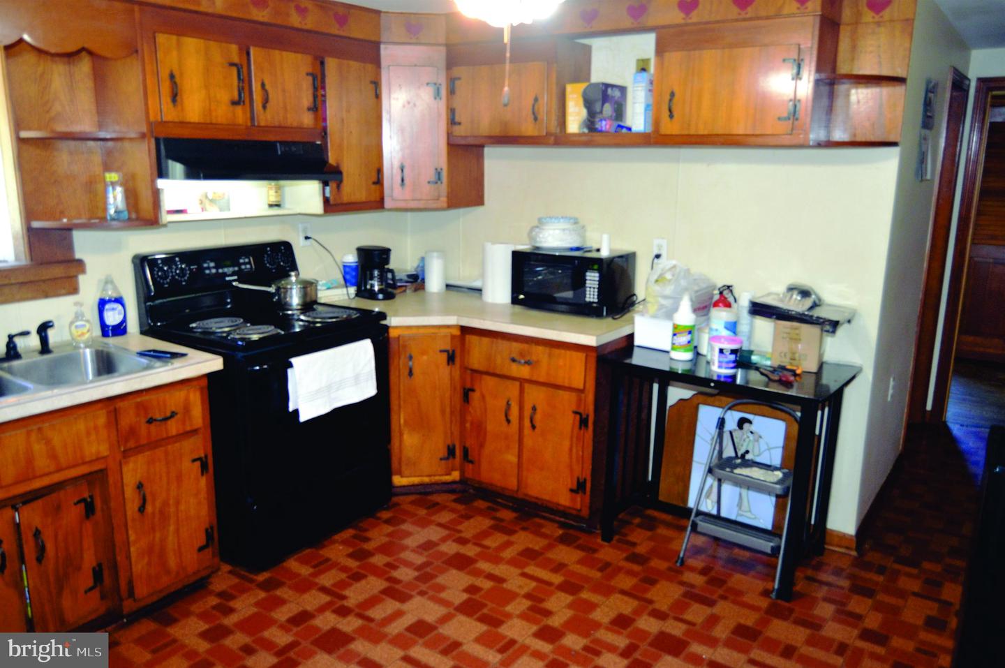 46 Mountain Spring Rd Property Photo 13