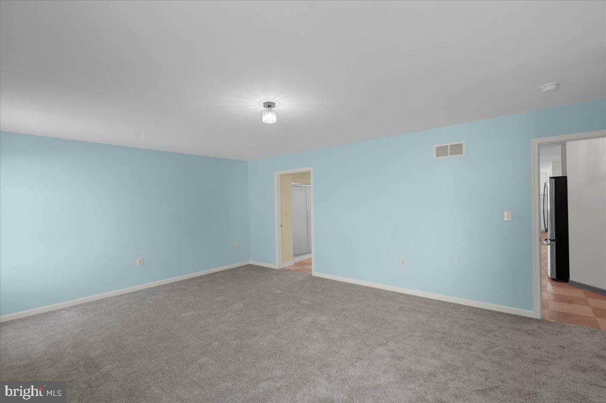223 Woodbridge Ln Property Photo 17