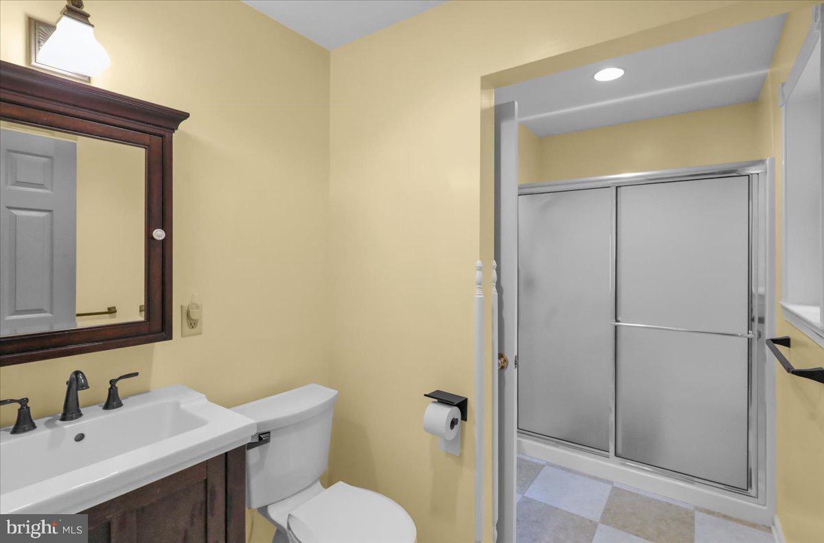 223 Woodbridge Ln Property Photo 19