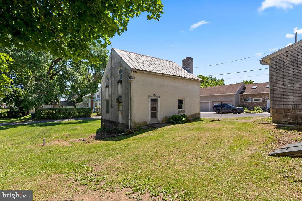 120 S Kemp St Property Photo 33