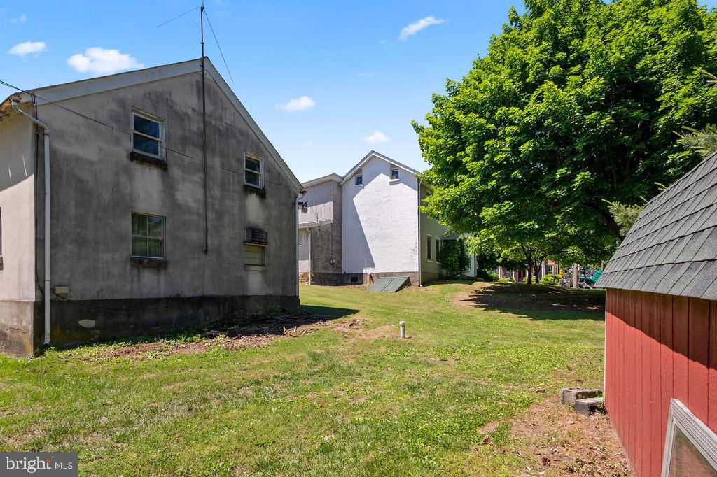 120 S Kemp St Property Photo 37