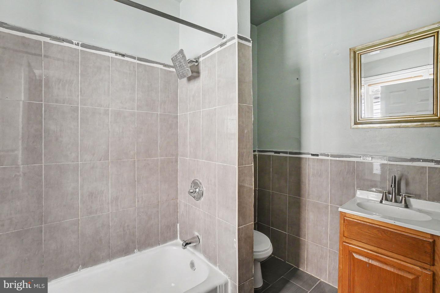 1105 Green St Property Photo 15