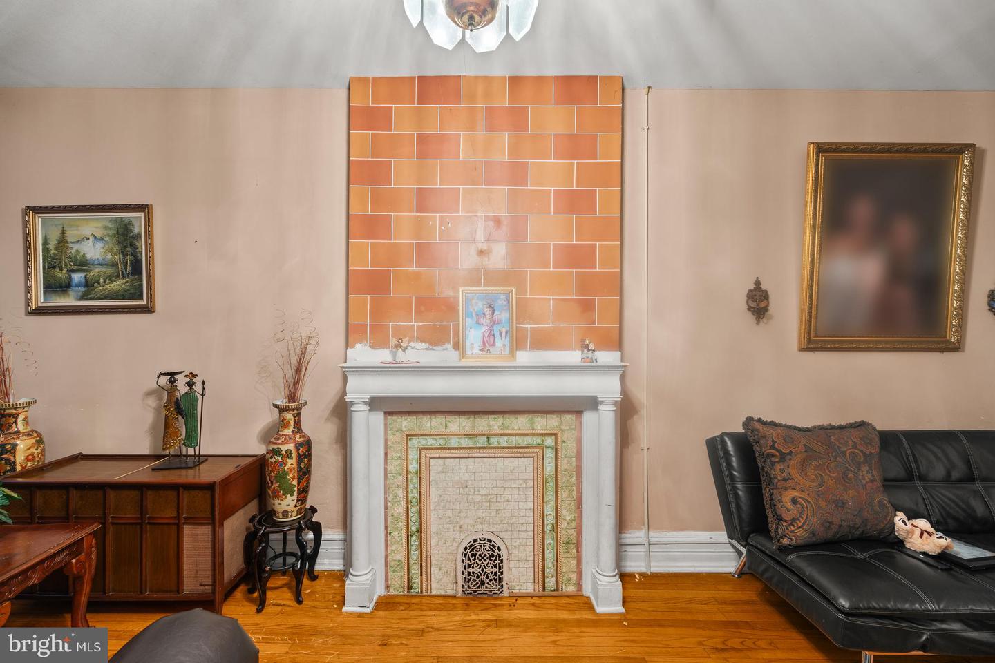 221 W Oley St Property Photo 7