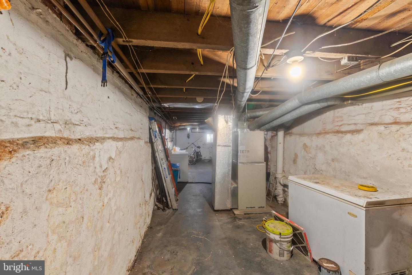 221 W Oley St Property Photo 18