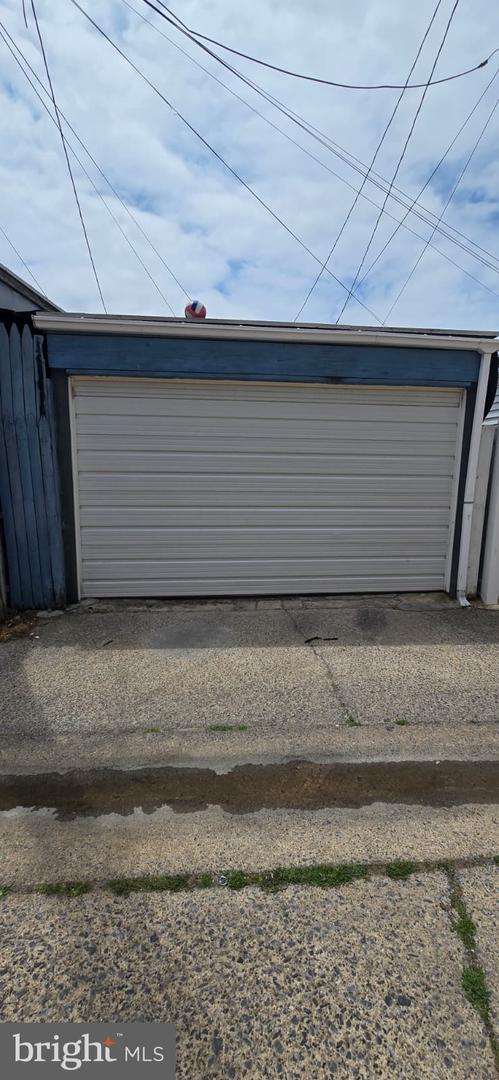 221 W Oley St Property Photo 23