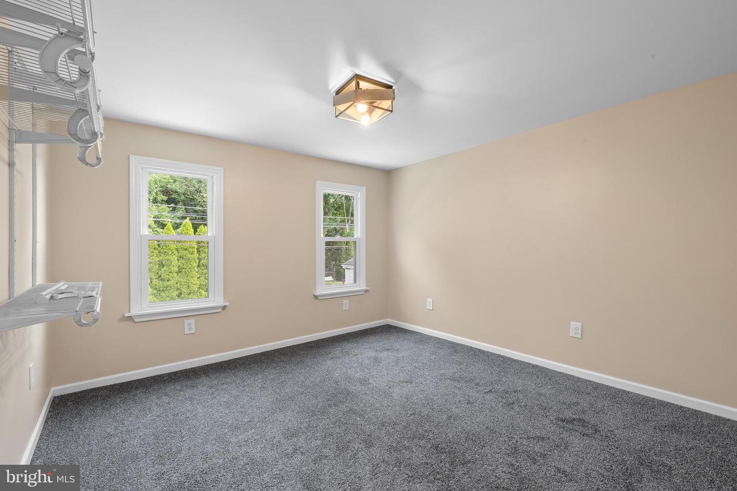 218 Cinder St Property Photo 14