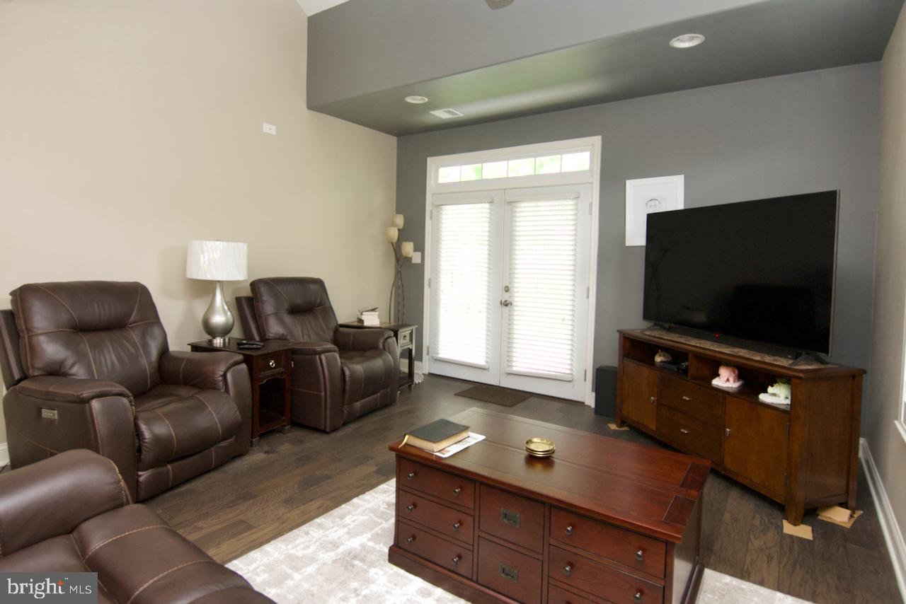 500 Harvest Dr Property Photo 6