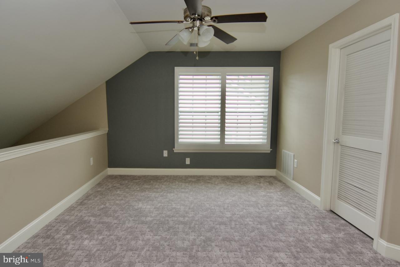 500 Harvest Dr Property Photo 24