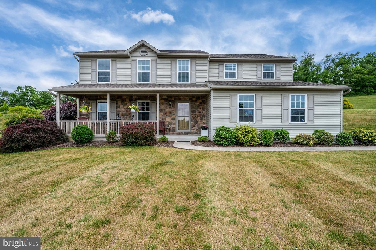389 Eagleview Dr Property Photo 1