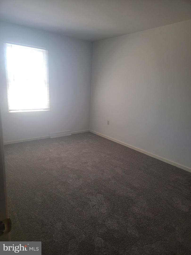 4 Adams St Property Photo 9