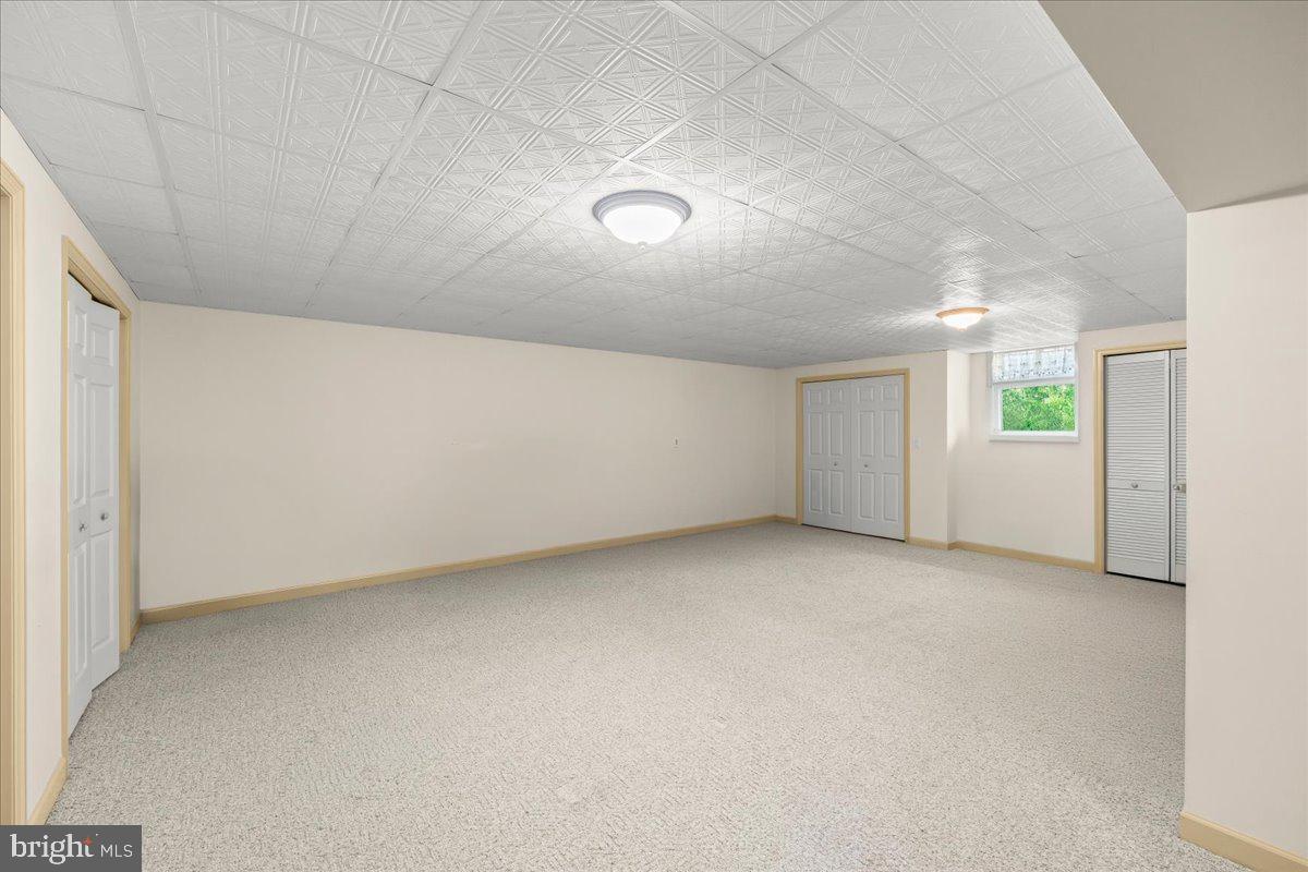 1032 Ithica Property Photo 21