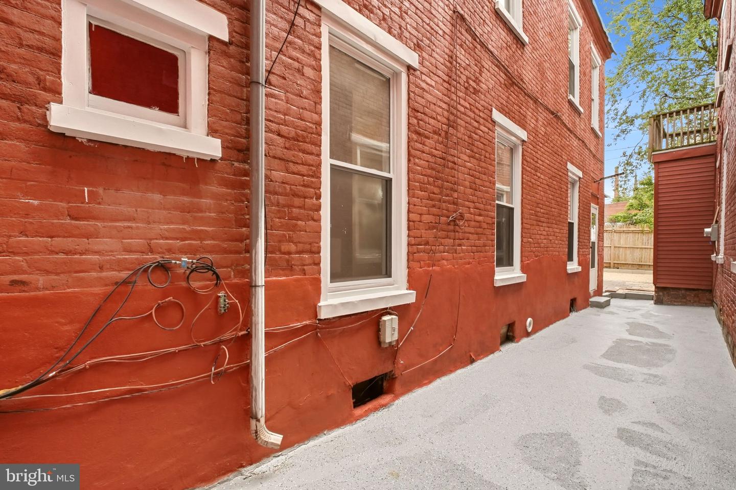 616 Elm St Property Photo 46
