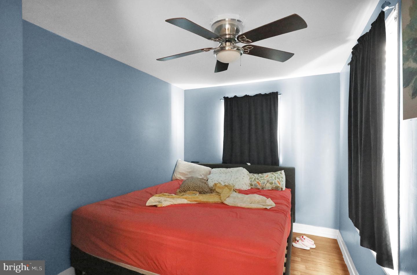1122 Buttonwood St Property Photo 15