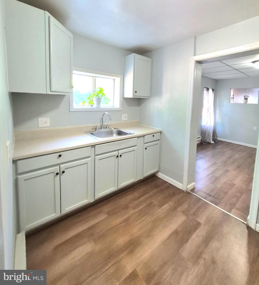 1247 Oley St Property Photo 9