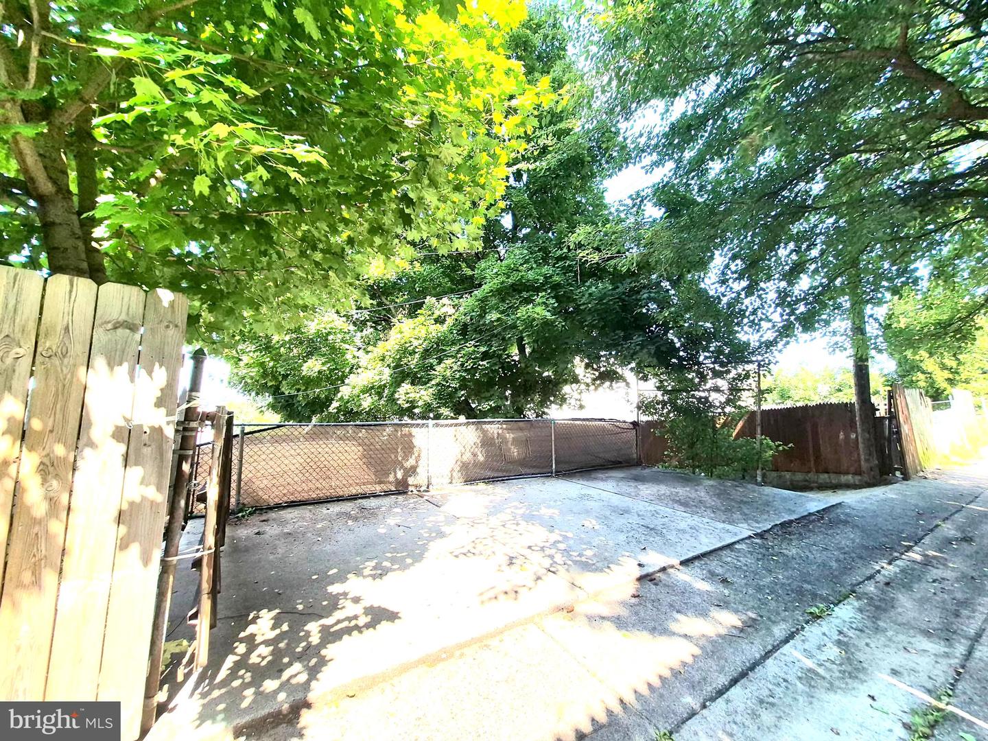 1247 Oley St Property Photo 25