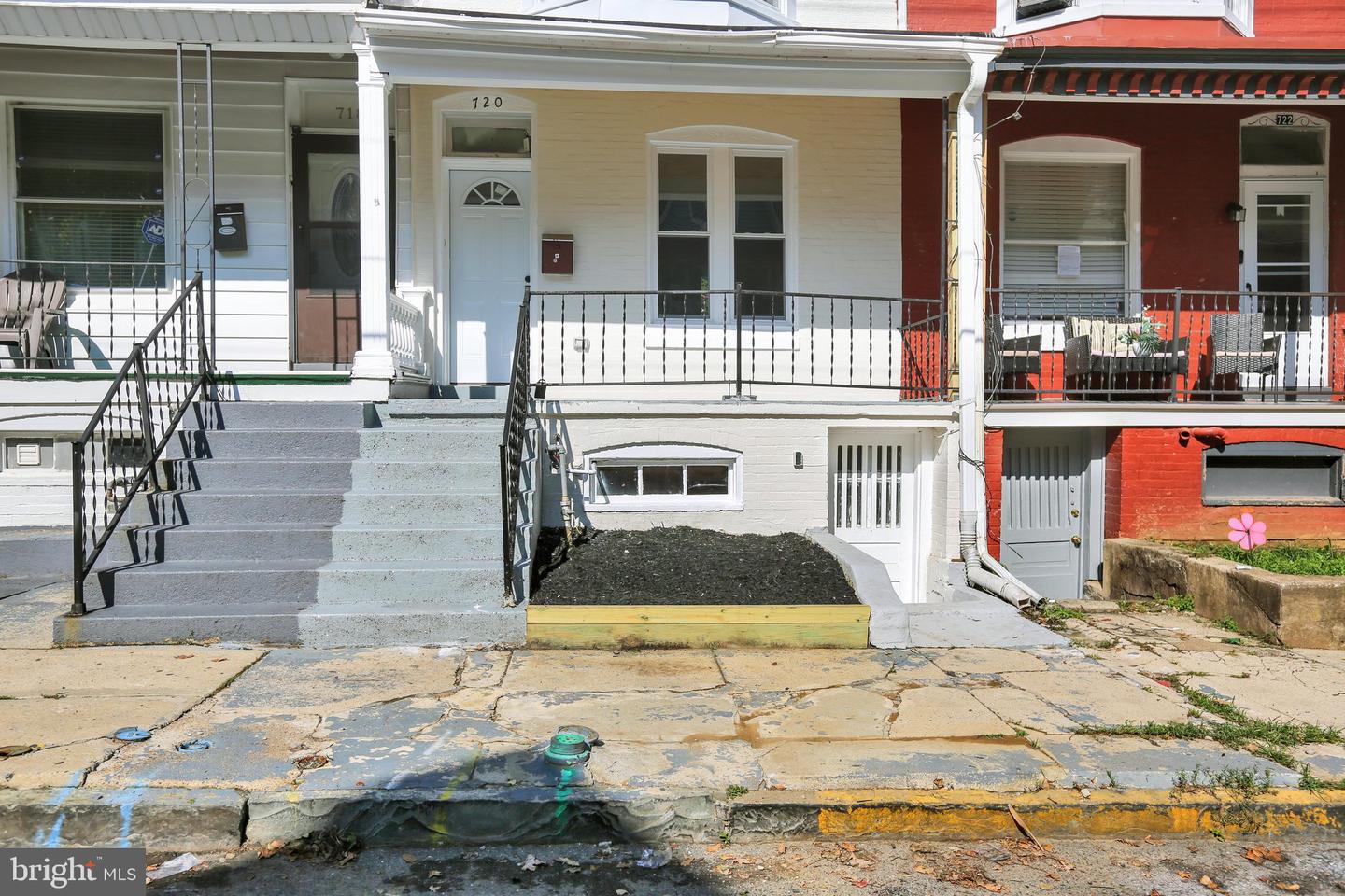 720 Madison Ave Property Photo 2