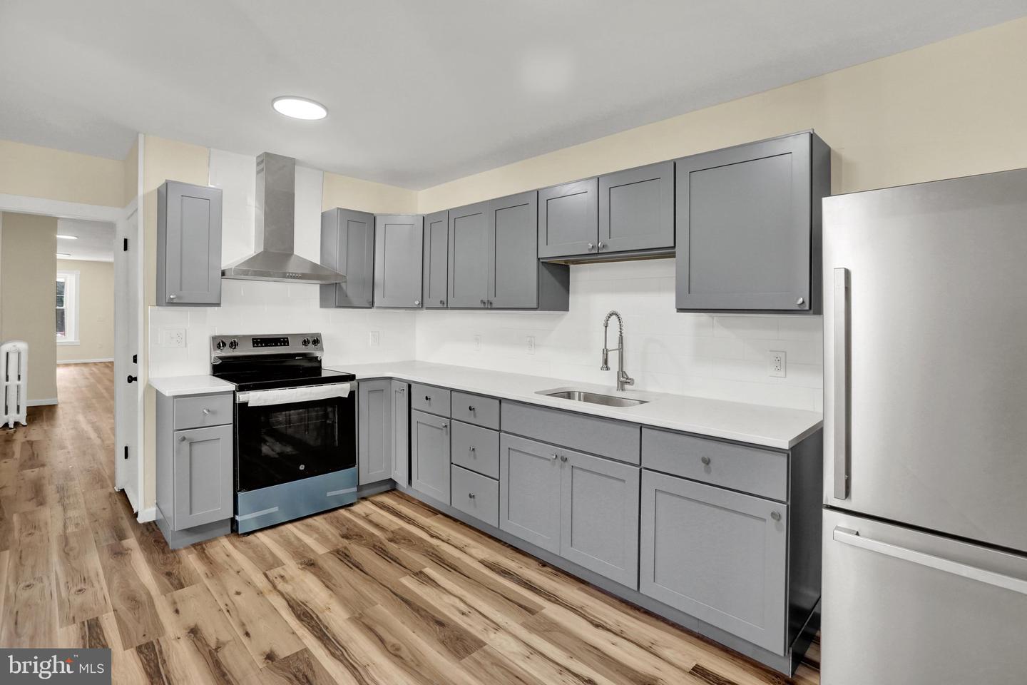 720 Madison Ave Property Photo 10