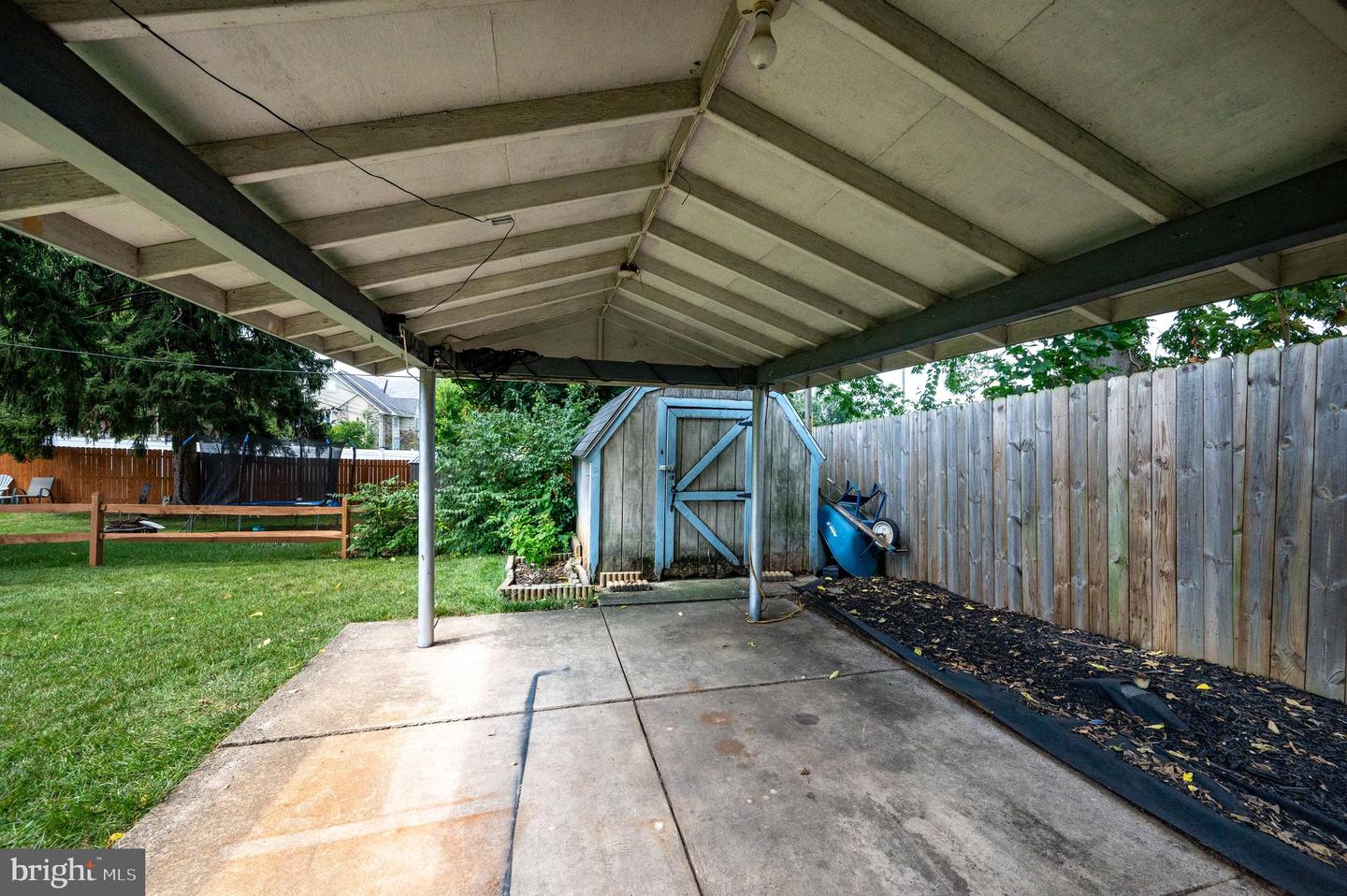 719 N Temple Bl Property Photo 44