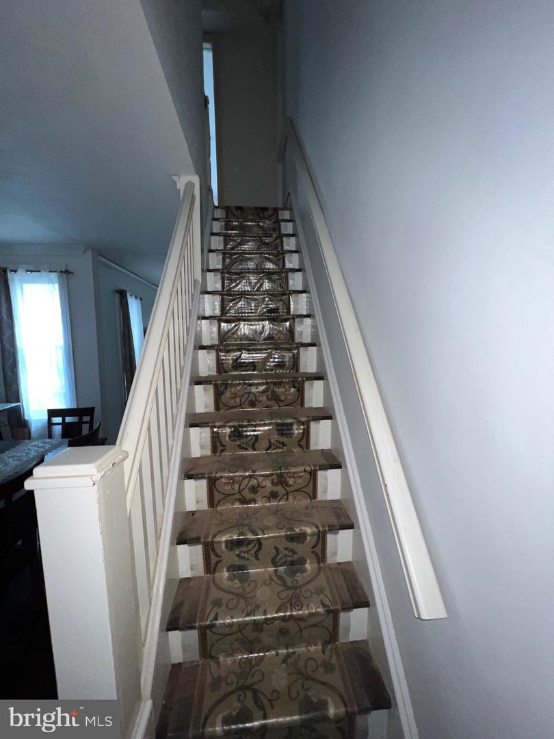 541 Spring St Property Photo 18