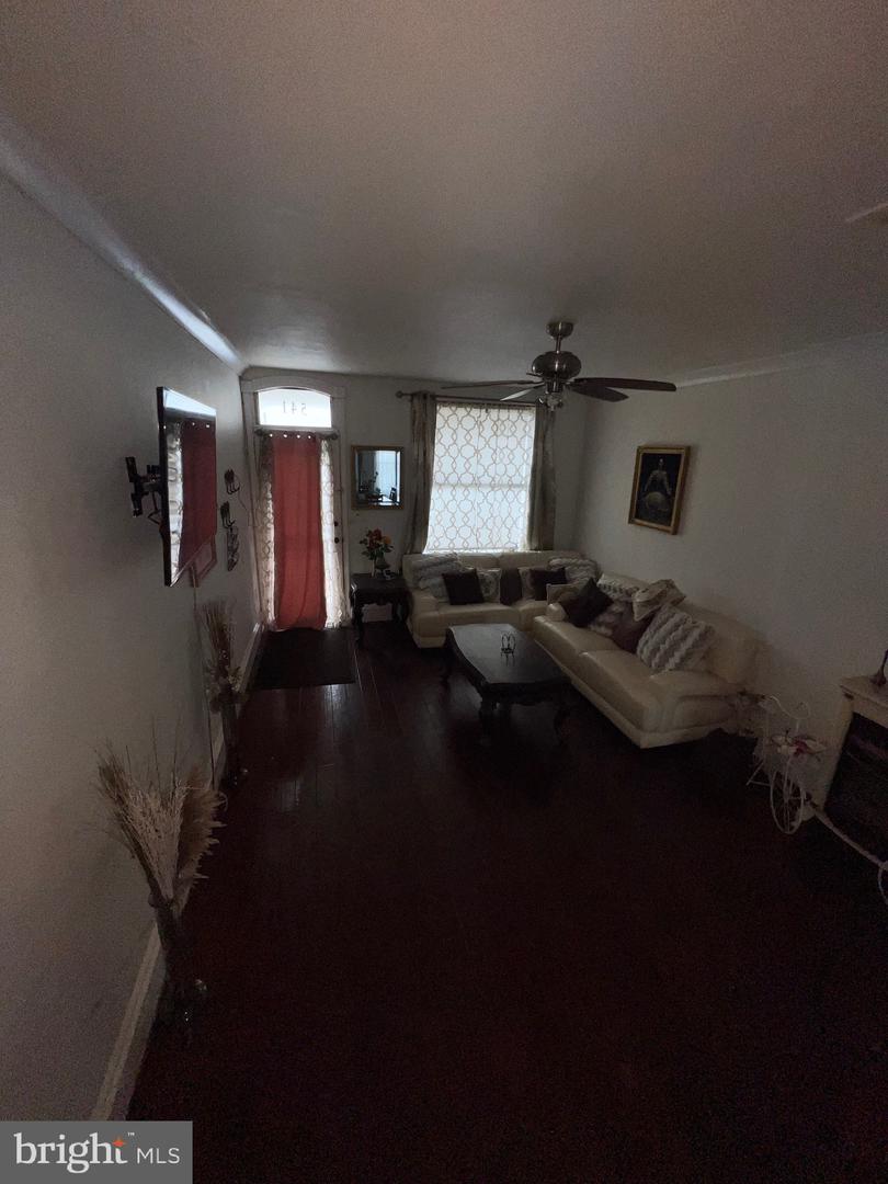 541 Spring St Property Photo 19