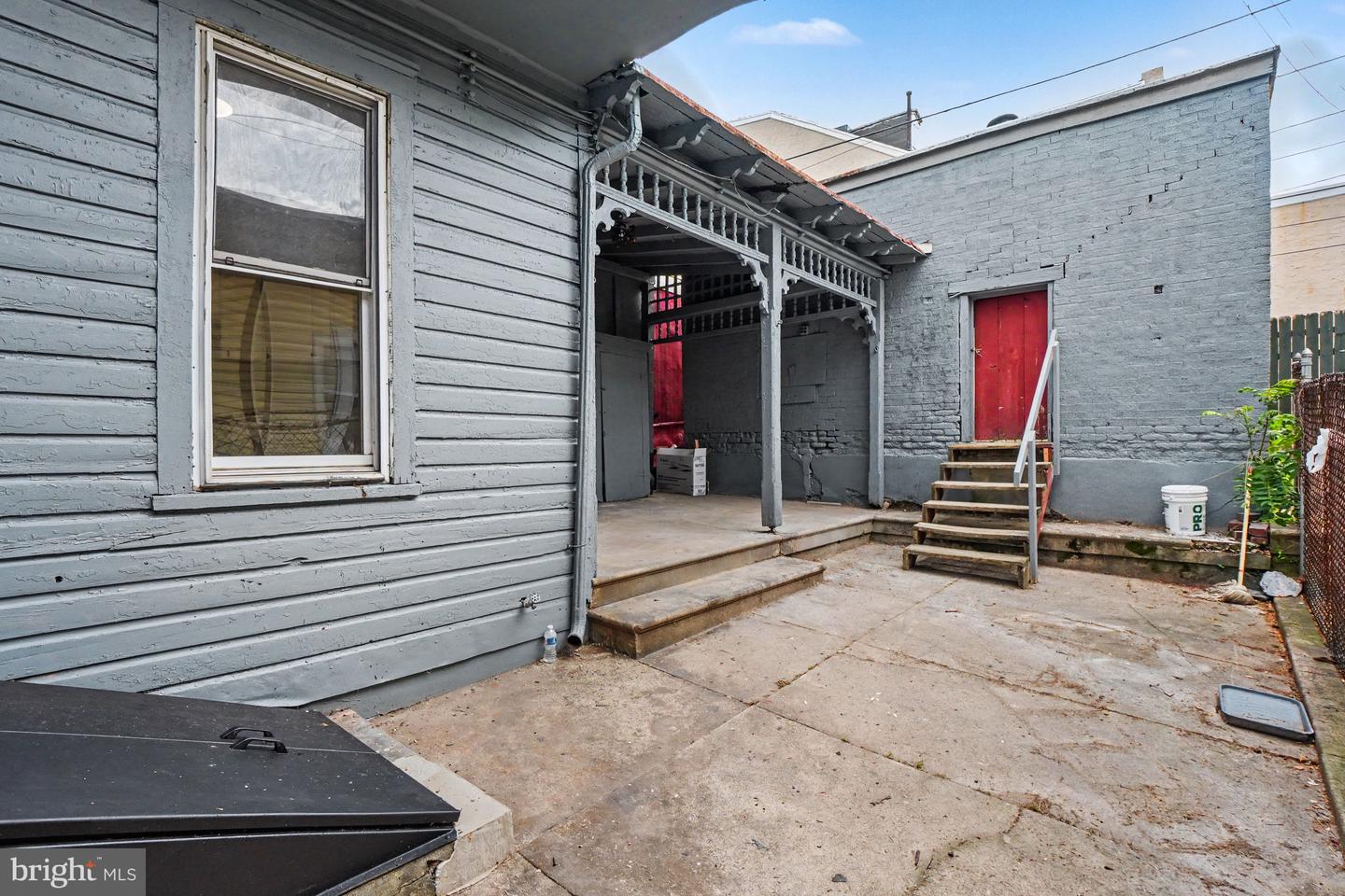 551 N 11th St Property Photo 45
