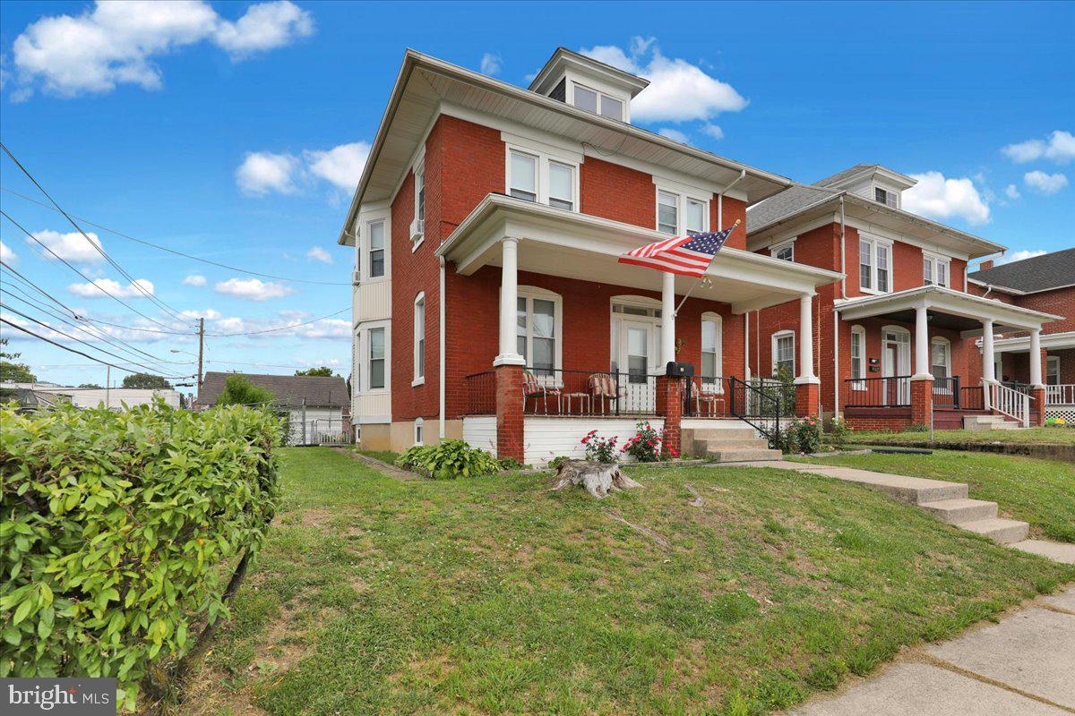 433 Eisenbrown St Property Photo 1