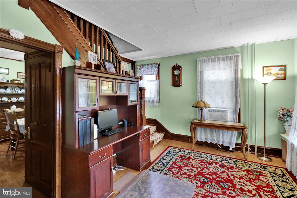 433 Eisenbrown St Property Photo 5