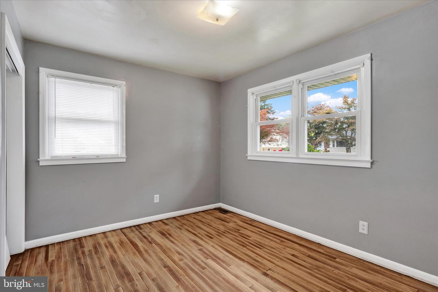209 Montgomery Ave Property Photo 12