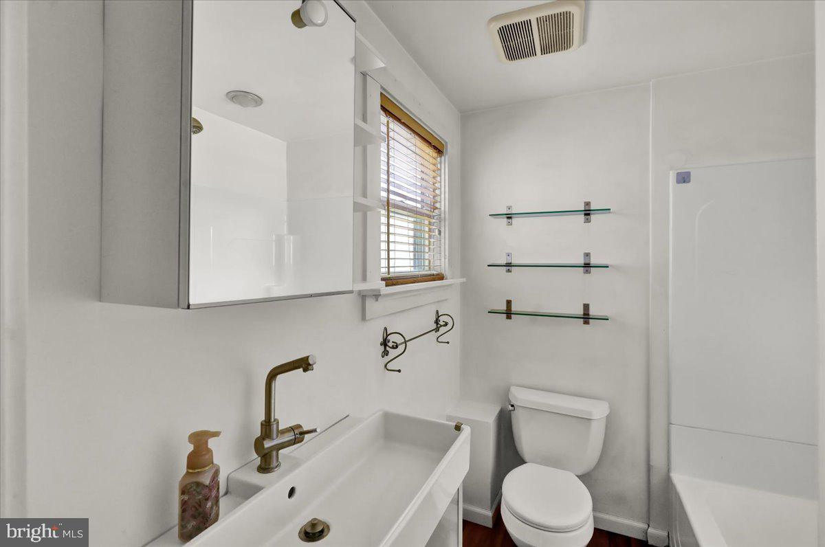 51 S Miller St Property Photo 16