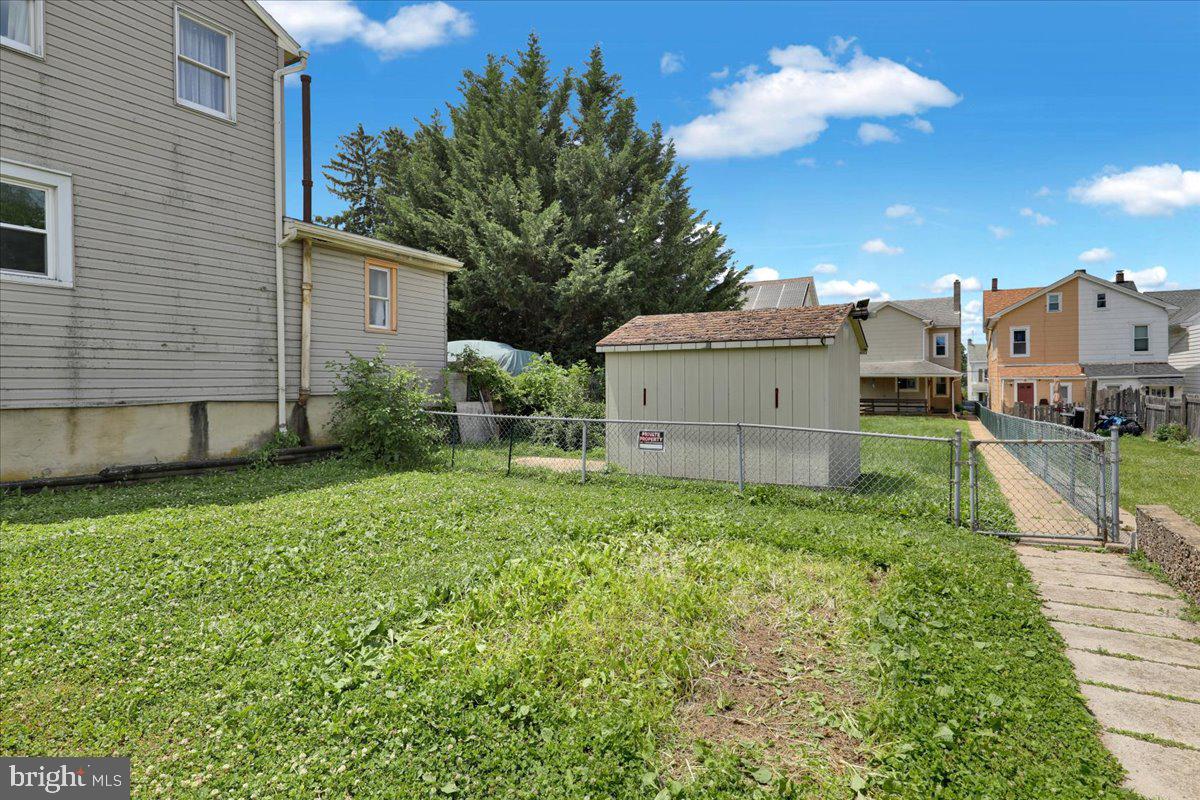 51 S Miller St Property Photo 23