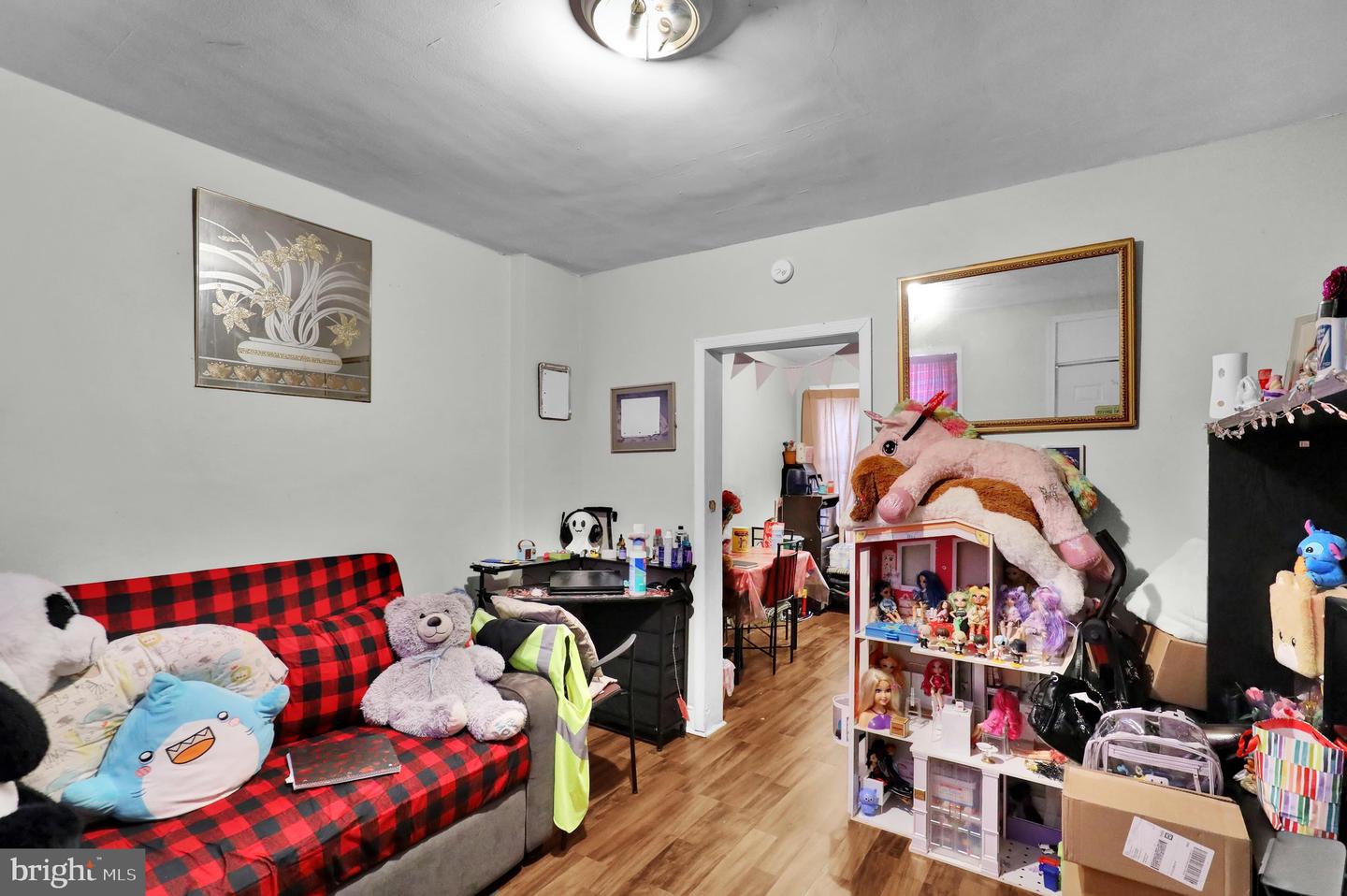 470 Spring Garden St Property Photo 4