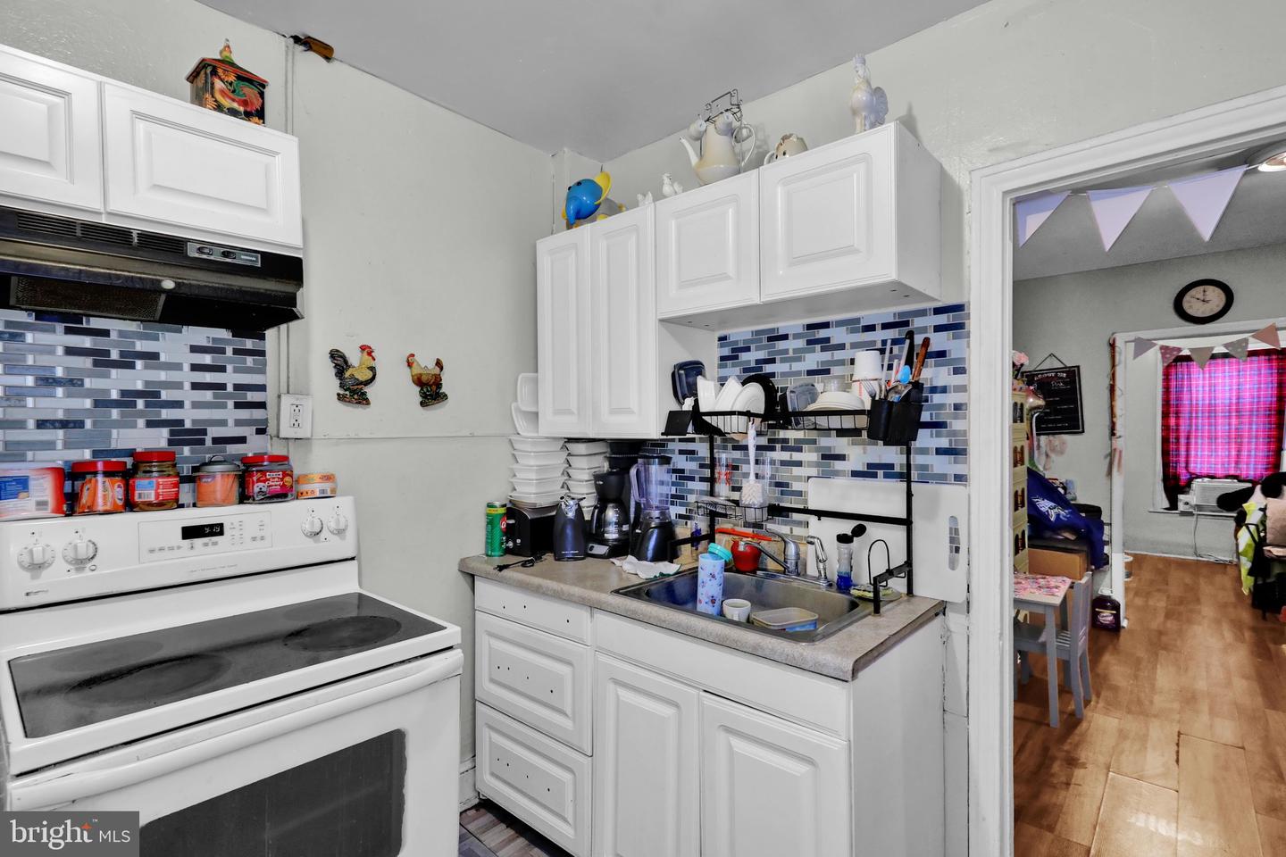 470 Spring Garden St Property Photo 9