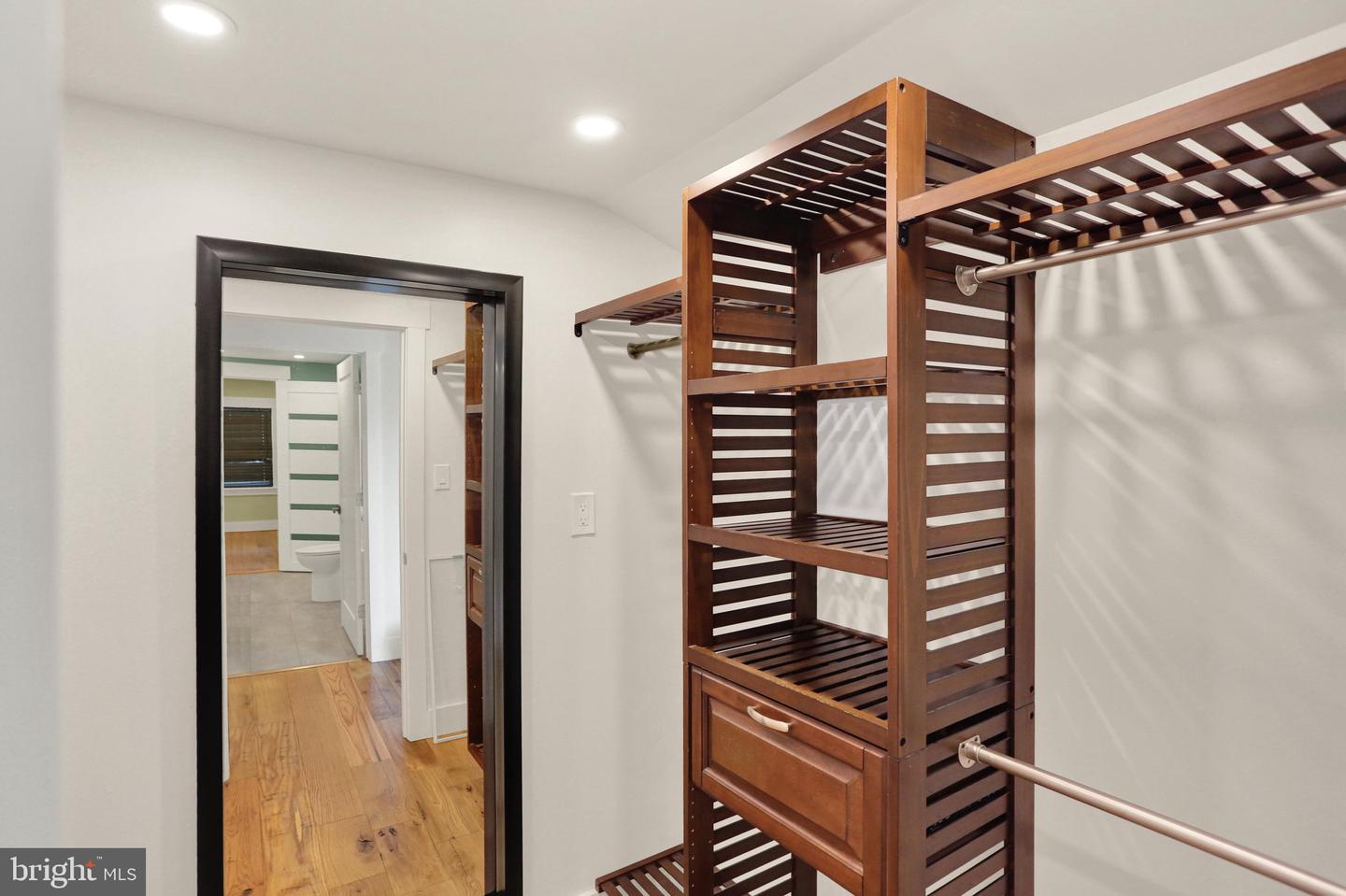 25 Alsace Ave Property Photo 14