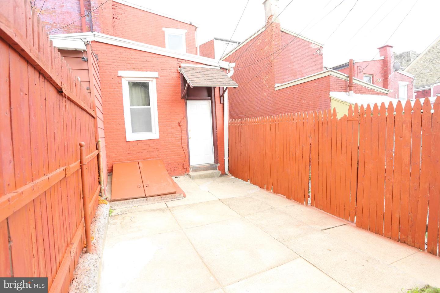 314 S 16th St Property Photo 9