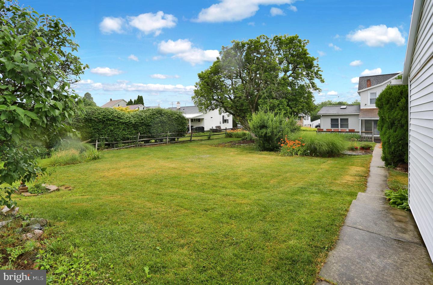 238 Penn St Property Photo 25