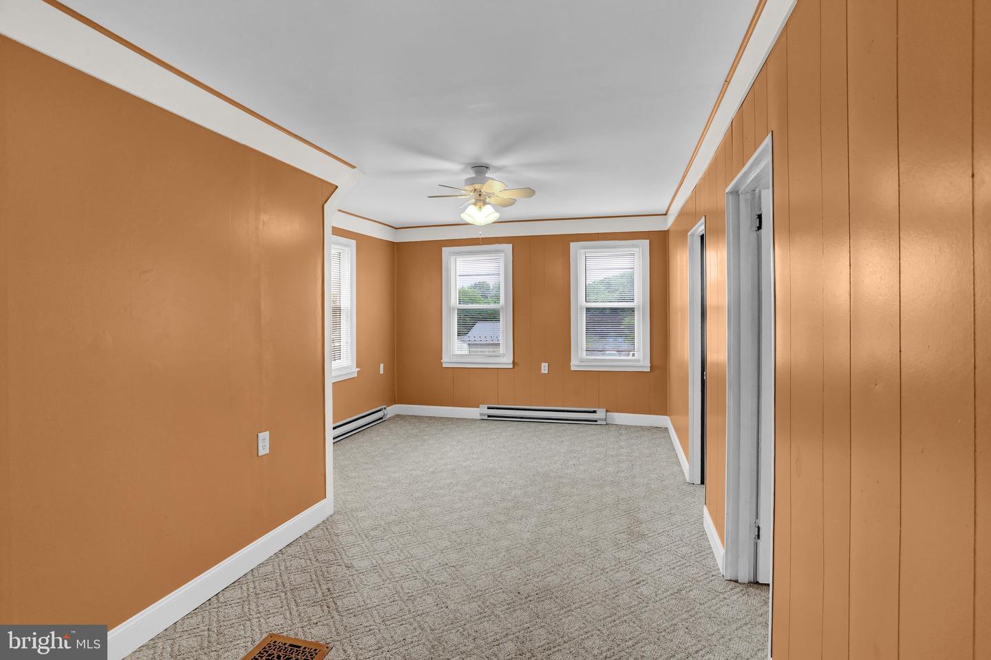 238 Penn St Property Photo 29