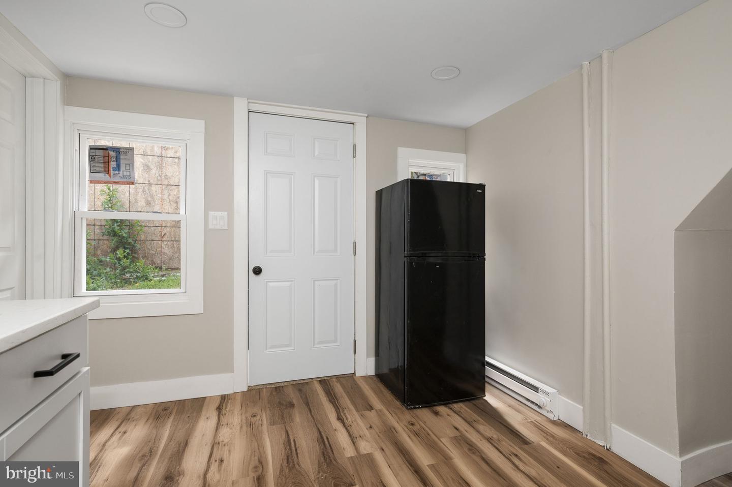1038 Walnut St Property Photo 15