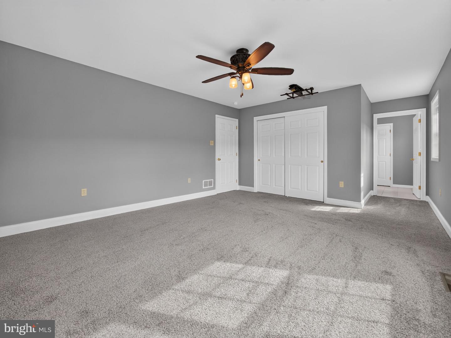 649 S Reading Ave Property Photo 16