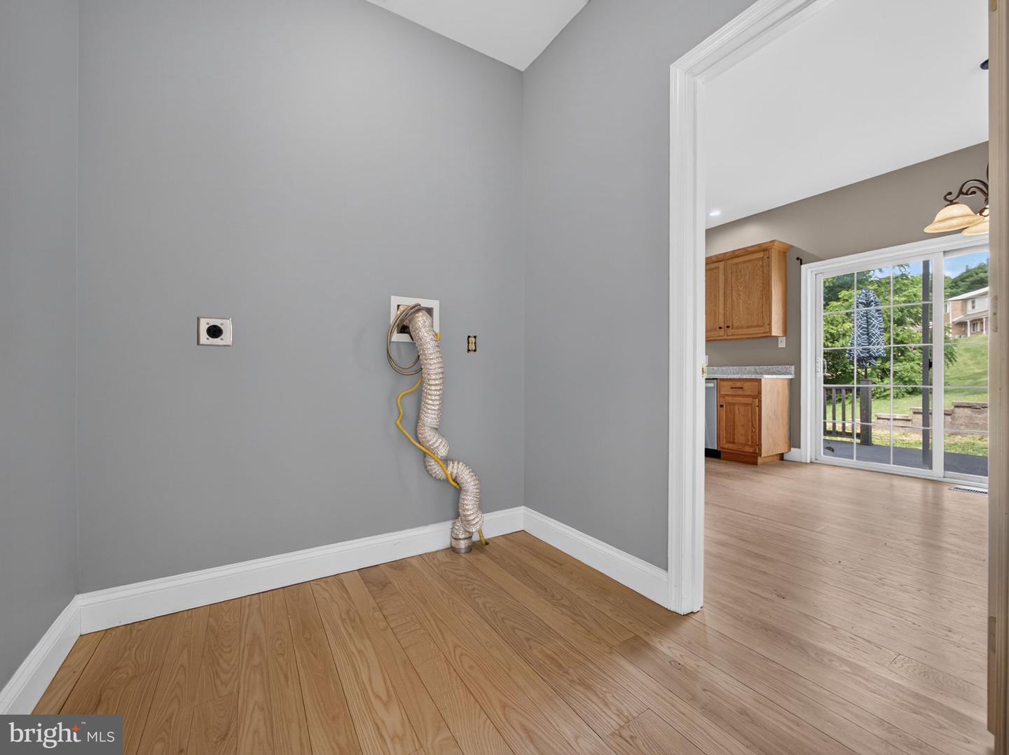 649 S Reading Ave Property Photo 39