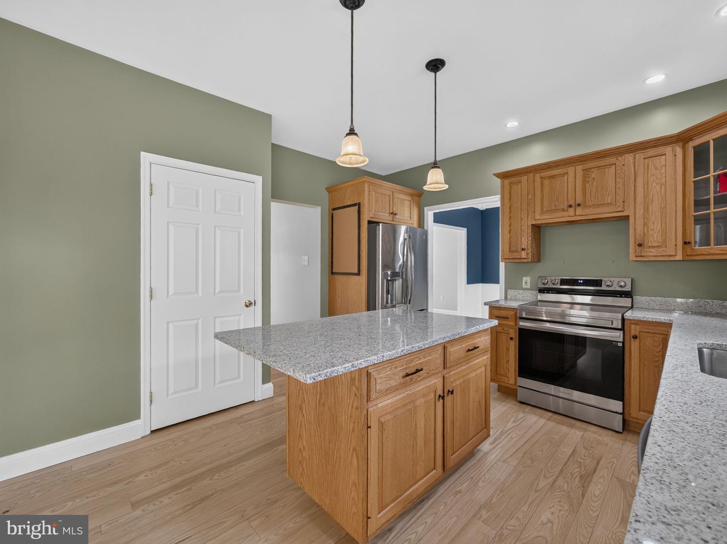 649 S Reading Ave Property Photo 47