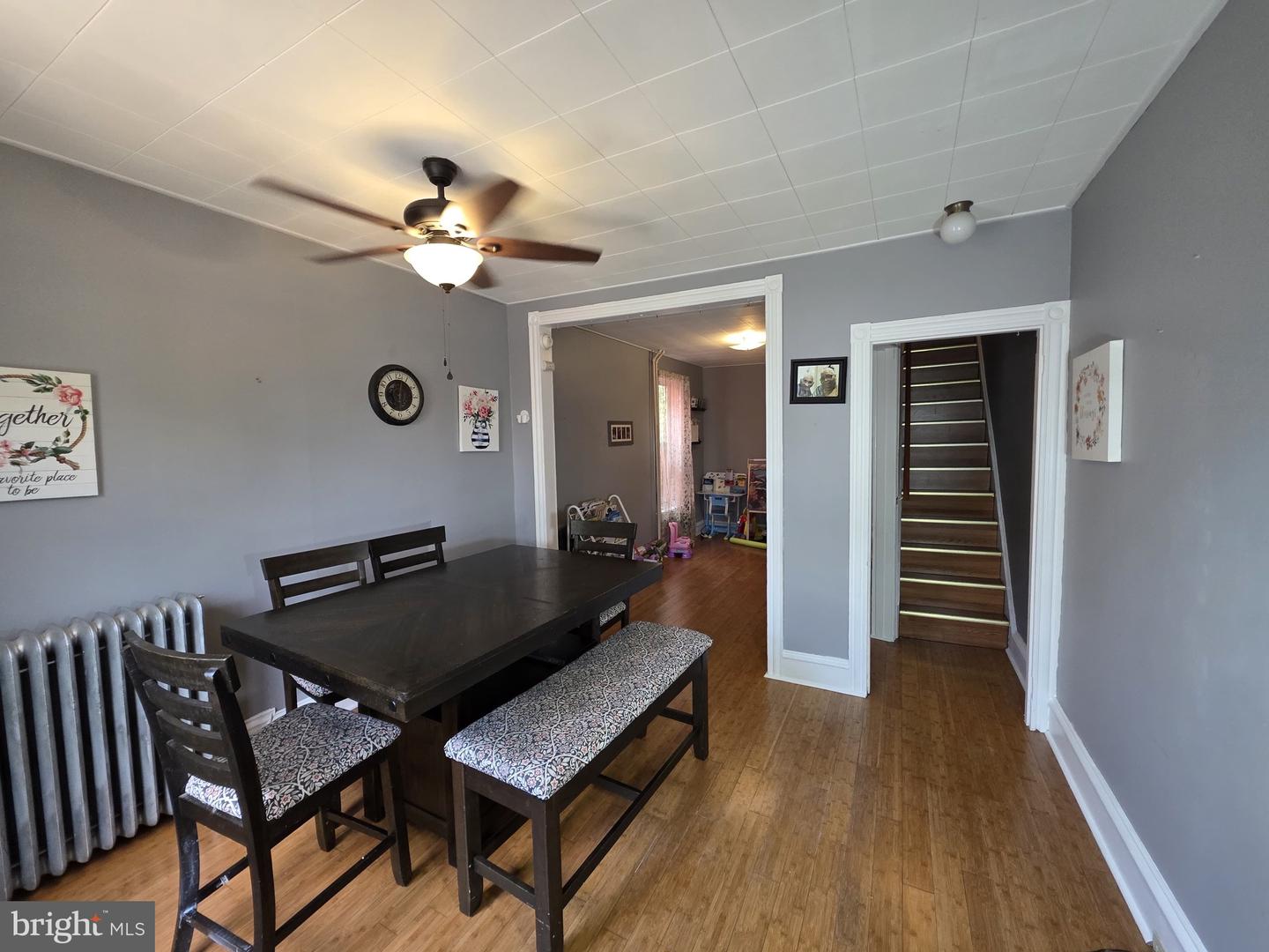 1133 Douglass St Property Photo 9