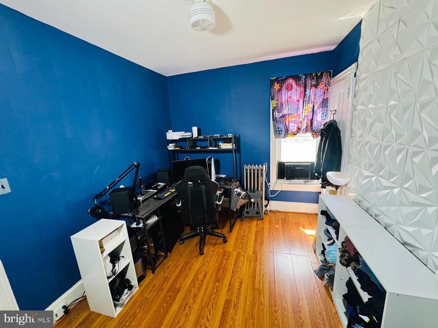 1133 Douglass St Property Photo 10